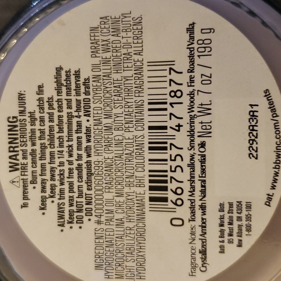 Bath & Body Works Marshmallow Fireside Single Wick Candle 7oz - Picture 4 of 4